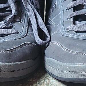 men's grey Fila high top size 9